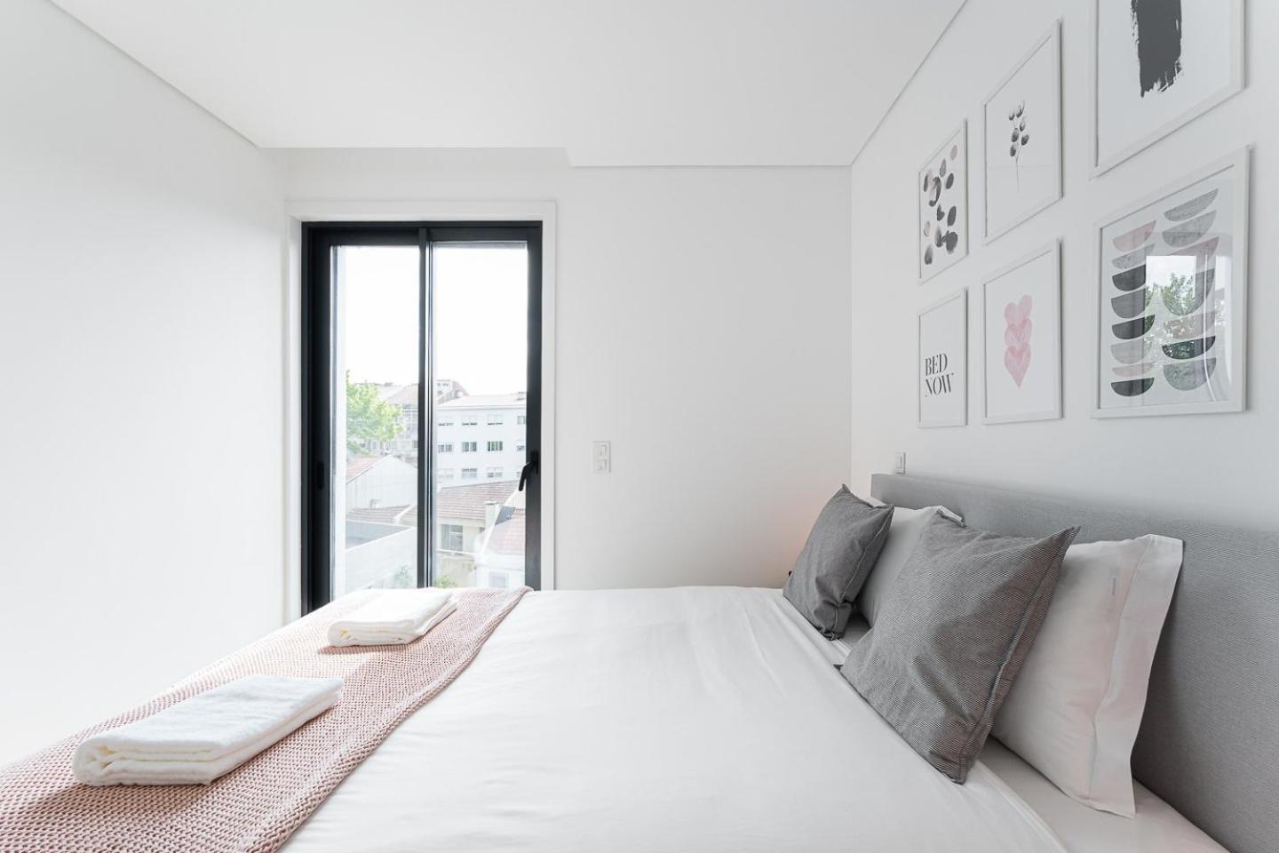 Ferienwohnung Guestready - Poet'S Modern Retreat Porto Exterior foto